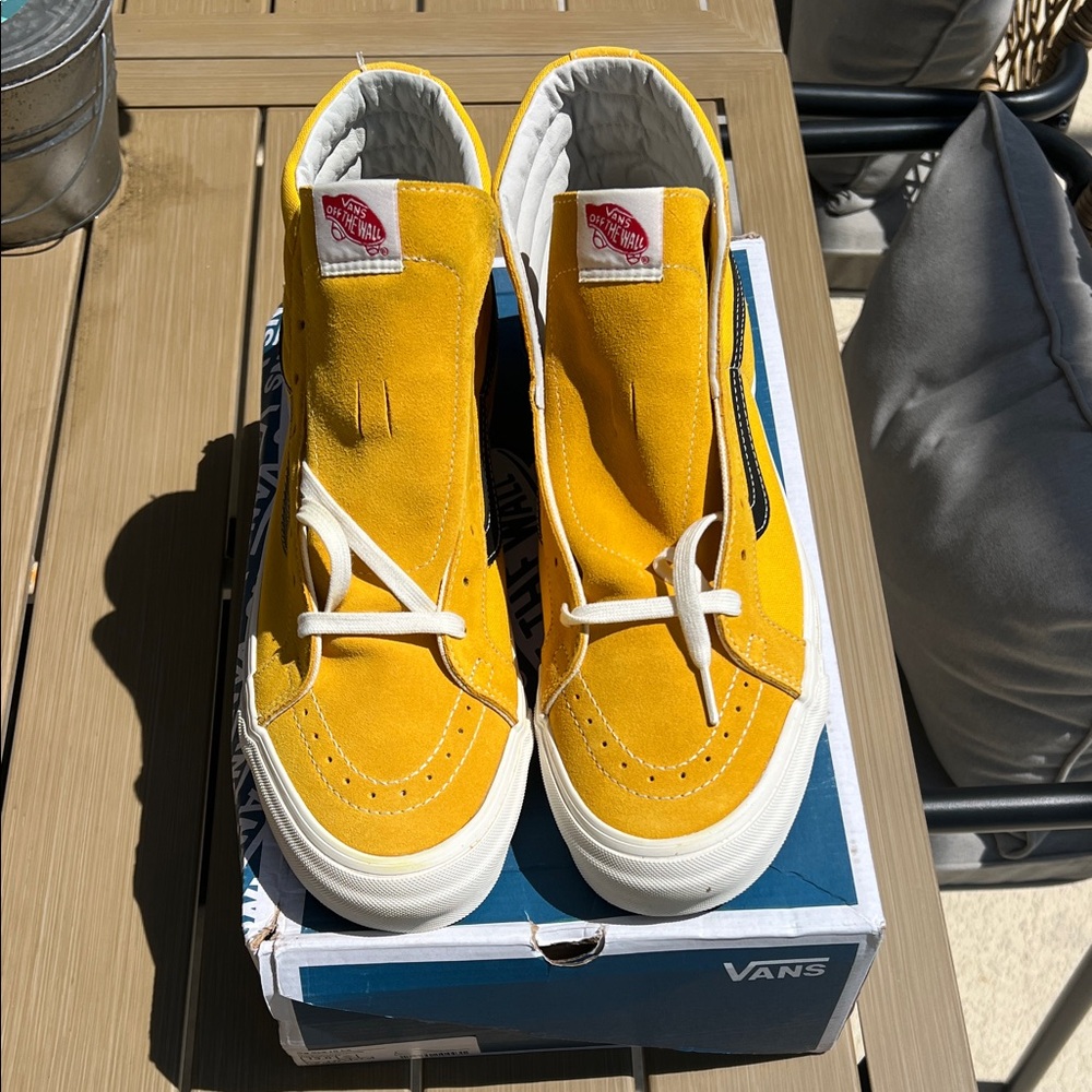 DS Men’s Vans OG Sk8 Hi size 13